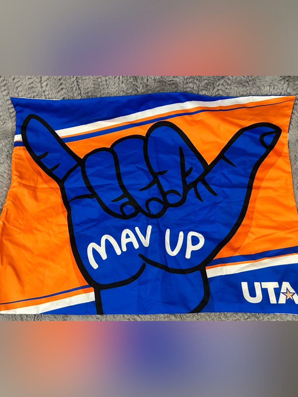 UTA Mav Up Blue & Orange Fan Zip-up Standard Pillowcase